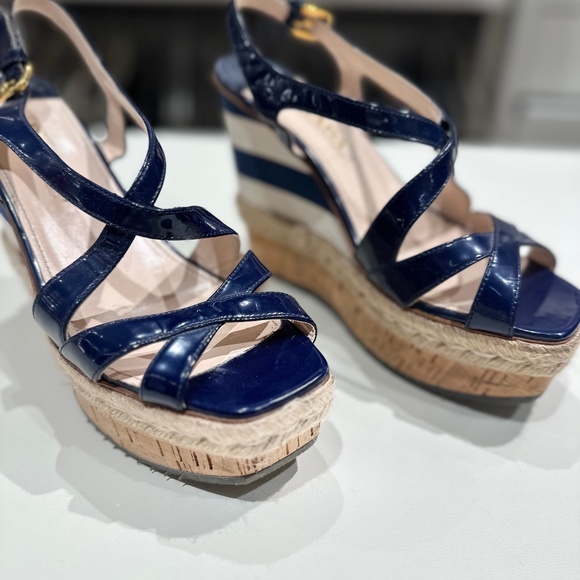 VINTAGE PRADA PATENT LEATHER - Picture 1 of 5
